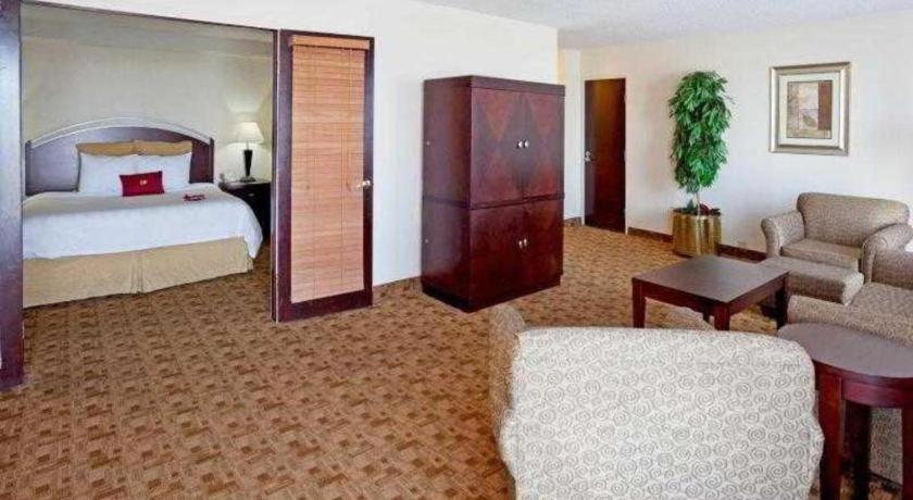 Radisson Hotel Austin - University Exterior photo