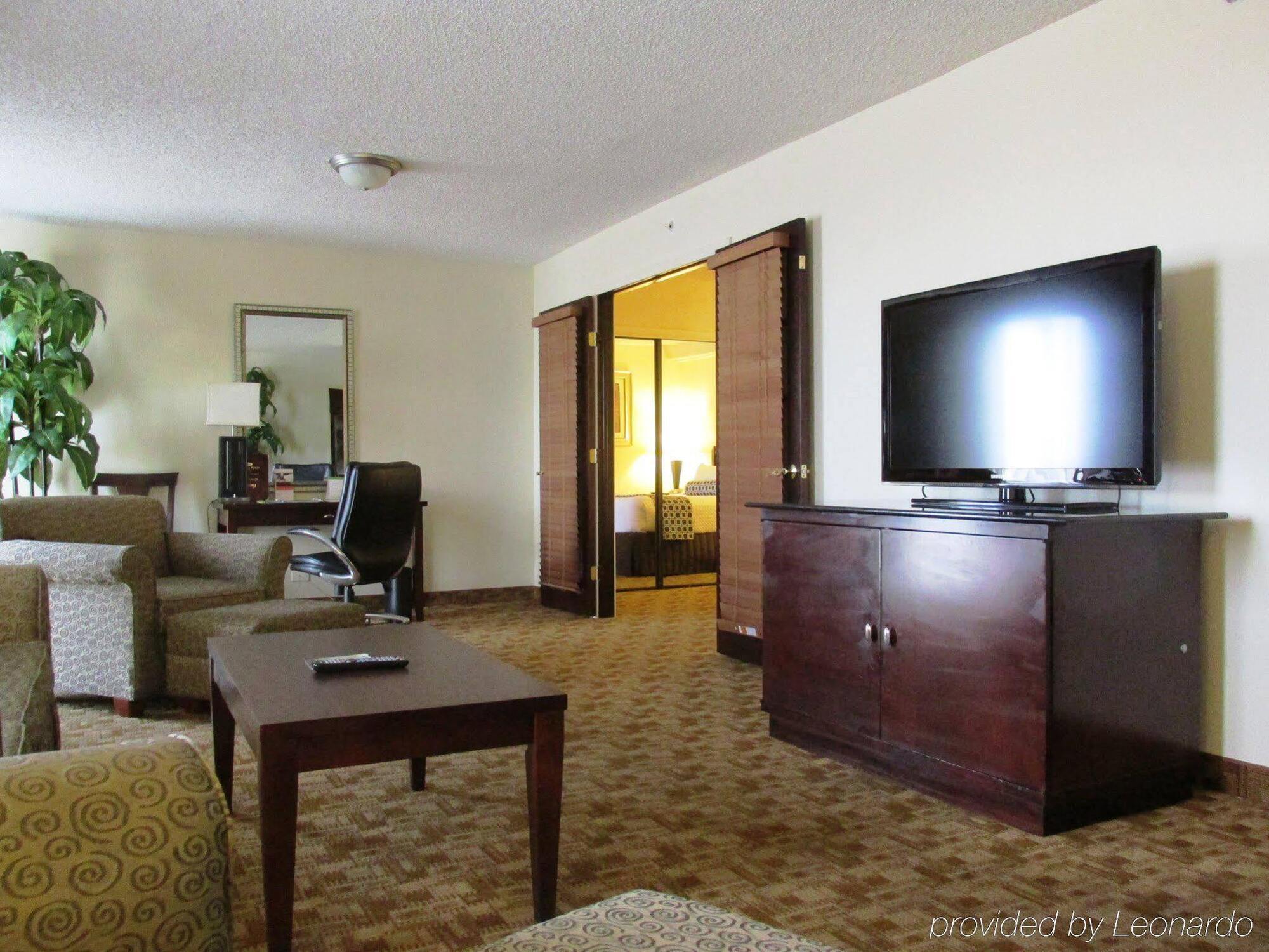 Radisson Hotel Austin - University Exterior photo
